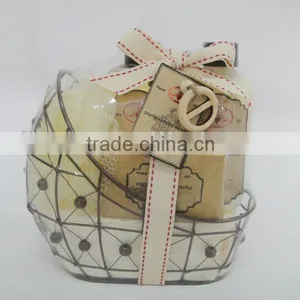 Luxurious Skincare Bathroom Set thumbnail-1