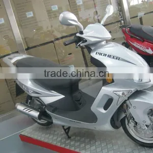 EEC3 125 Scooter thumbnail-2
