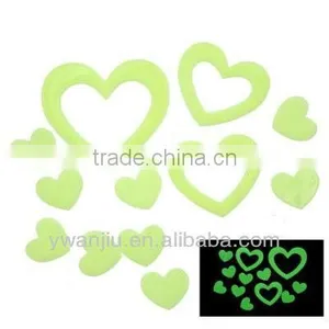 Supply Romantic Houseful Luminous Stickers / Bedroom Wall Sticker / Ceiling Plaster --Heart thumbnail-1