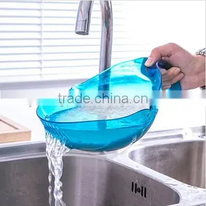 Wholesale Stock Kitchen Fish Shape Wash Rice & Vegetables Storage Box thumbnail-1