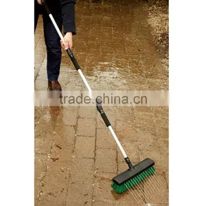 Long Handle Floor Cleaning Dust Brush, Water Flow Garden Cleaning Broom thumbnail-3
