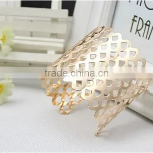 2015 Squama Design Jewelry Hollow Bangle,adjustable Bracelet Bangles for Costume thumbnail-3