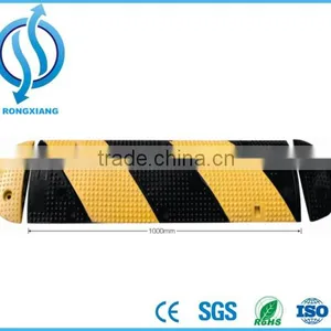 Rubber Reflective Road Speed Hump thumbnail-2