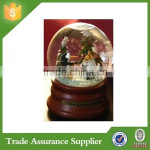 2015 Stunning Souvenir New Craft Resin Snowglobe thumbnail-5