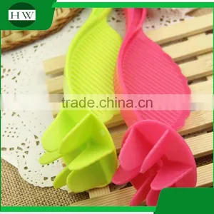 Multipurpose Plastic Manual Hanging Rice Sifter Wash Washing Basin Strainer Sieve thumbnail-4