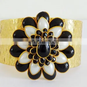 Indian Traditional Pachhi Jewelry -South Indian Pachi Cuff Bracelet-handmade Beaded Pearl Cuff Bracelet-Wholesale Bracelet thumbnail-5