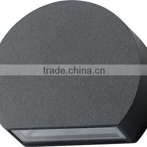 LED Wall Item No.5922 Round Waterproof Outdoor IP54 Surface Mounted LED Wall Light thumbnail-1