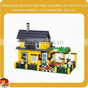 Plastis Building Blocks Toys Plastic Connecting Toys for Kids thumbnail-1