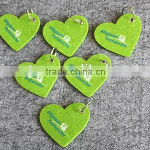 Grass Color Heart-shape Felt Keychain thumbnail-1