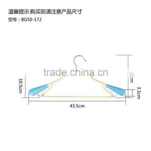Plastic Cloth Hanger thumbnail-2