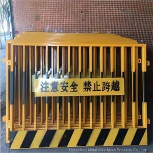 Road Isolation Guardrail Galvanized Fence Steel Road Barrier /Foundation Pit Guardrail for Warning thumbnail-1