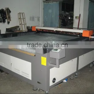 SM1625 Auto Feeding Denim Jeans Laser Engraving Machine thumbnail-2