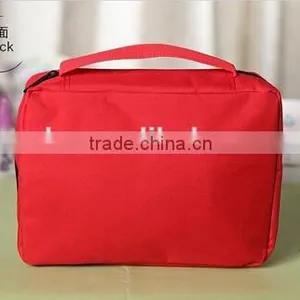 YIWU RODA Hook Convenient Travel Toiletry Bags thumbnail-2