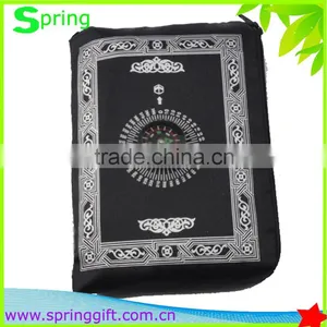 High Quality Arabic Compass Andmuslim Padded Prayer Rug With Compass thumbnail-3
