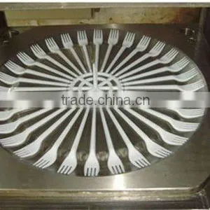 Plastic Fork Injection Mould thumbnail-1