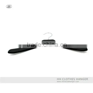 The Empty Plastic Big Shoulder Hanger ,plastic Suit Hanger,smooth Matt Finishing,logo Workable thumbnail-4