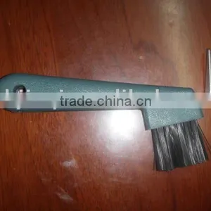 Plastic Horse Brush thumbnail-1