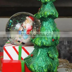 High-end Decoration Snow Globe Polyresin Snow Globe With Music Box thumbnail-3