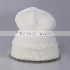 Wholesale Custom Winter Funky Free Polyester Fabric Knitted Beanie thumbnail-4
