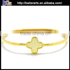 Wholesale Explandable Thin Gold Bangles Heart Charm Bangle Twist Wire Bangle thumbnail-2