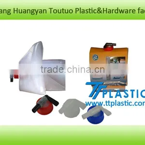 Collapsible Jerry Can / Plastic Storage Jug thumbnail-6