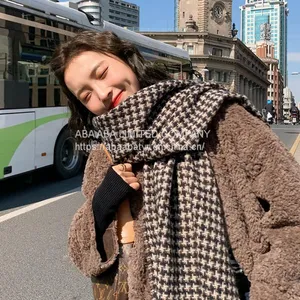 Scarf thumbnail-2