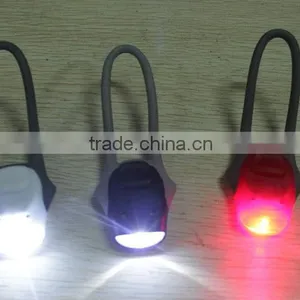 High Quality Waterproof LED Bike Head Light + Rear Flashlight thumbnail-4
