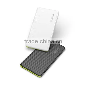 PINENG PN-952 2016 New Version Ultra-thin 5000mAh Credit Card Power Bank thumbnail-3
