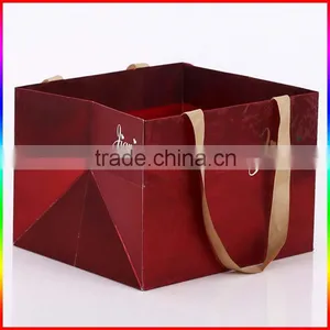 Dark Red Gold Square Paper Bag With Rope thumbnail-2