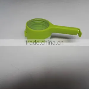 Plastic Seal Pour Bag Clip thumbnail-2