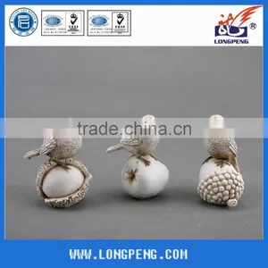 Newest White Resin Garden Bird Ornaments thumbnail-1