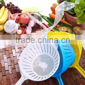 New Design Plastic Vegetable Strainer/Kitchen Plastic Strainer With Handle/plastic Colander With Handle thumbnail-1
