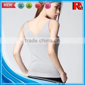 China Fitness Cheap Plain Bodybuilding Clothing Crop Loose Tank Tops for Women Plain Stringer Tank Top Wholesale thumbnail-2