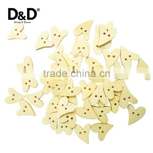 D&D 12PCs/Set Wooden Buttons Heart-Shape Handmade Carved Decorative Buttons Sewing Scrapbooking Crafts 1.9cm*2.4cm thumbnail-2