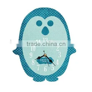 2015 Newest Penguin Style Wooden Wall Clock thumbnail-1