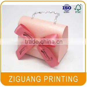 Customized Pink Gift Boxes With Handle thumbnail-1