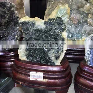 Natural Mineral Ore Stone Crystal Ornaments thumbnail-3