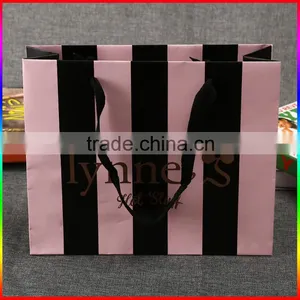 Custom Luxury High Quality Clothes Paper Bag thumbnail-2
