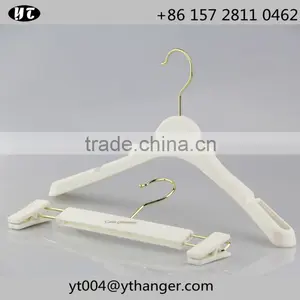 White Matched Set Hanger Plastic Hanger and Pants Hanger for Clothes thumbnail-1