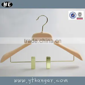 HA6964 Durable Clothes Hanger Plastic Suit Hanger With Clips thumbnail-1