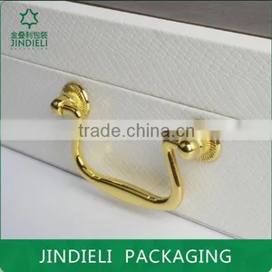 Customized Luxury Wooden Cosmetic Box Packaging thumbnail-5