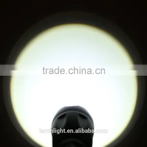 5000pcs Only Factory Outlet 10W Cre e XML-T6 Led Long Range Zoomable Rechargeable Torch Light thumbnail-4