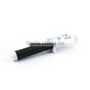 Handheld Mini Monopod Selfie Stick thumbnail-3