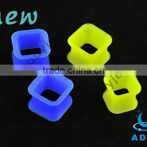 Newest Design Silicon Quadrate Flesh Tunnel thumbnail-1