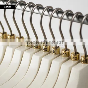 Japanese Beautiful Finished Plastic Size Markers for Apparel Shop Hanger B939-amah Made In Japan Product thumbnail-6