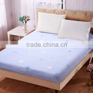 China Supplier High Quality Waterproof Mattress Protector King Size Bed Mattress Cover thumbnail-1
