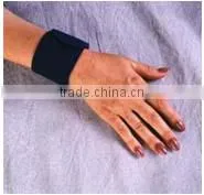 Improve Flexibility Relieve the Pain and Pressure Magnetic Therapy Wrist Wrap thumbnail-1