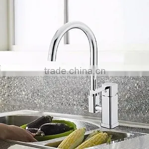 Antique Single Handle Brass Water Ridge Kitchen Faucet thumbnail-1