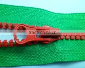 5# Resin Zipper Different Color Teeth and Tape Zipper Close End Zipper With Painted Thumb Puller Auto-lock Slider Zipper thumbnail-2