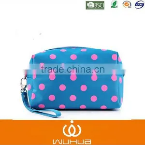 Yiwu Factory Made Nylon Cosmetic Pouch Bag With Handle thumbnail-1